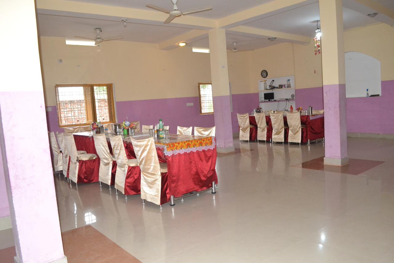 Hotel Maurya Vihar Bodhgaya Zewnętrze zdjęcie