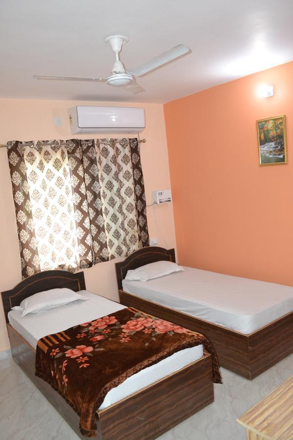 Hotel Maurya Vihar Bodhgaya Zewnętrze zdjęcie